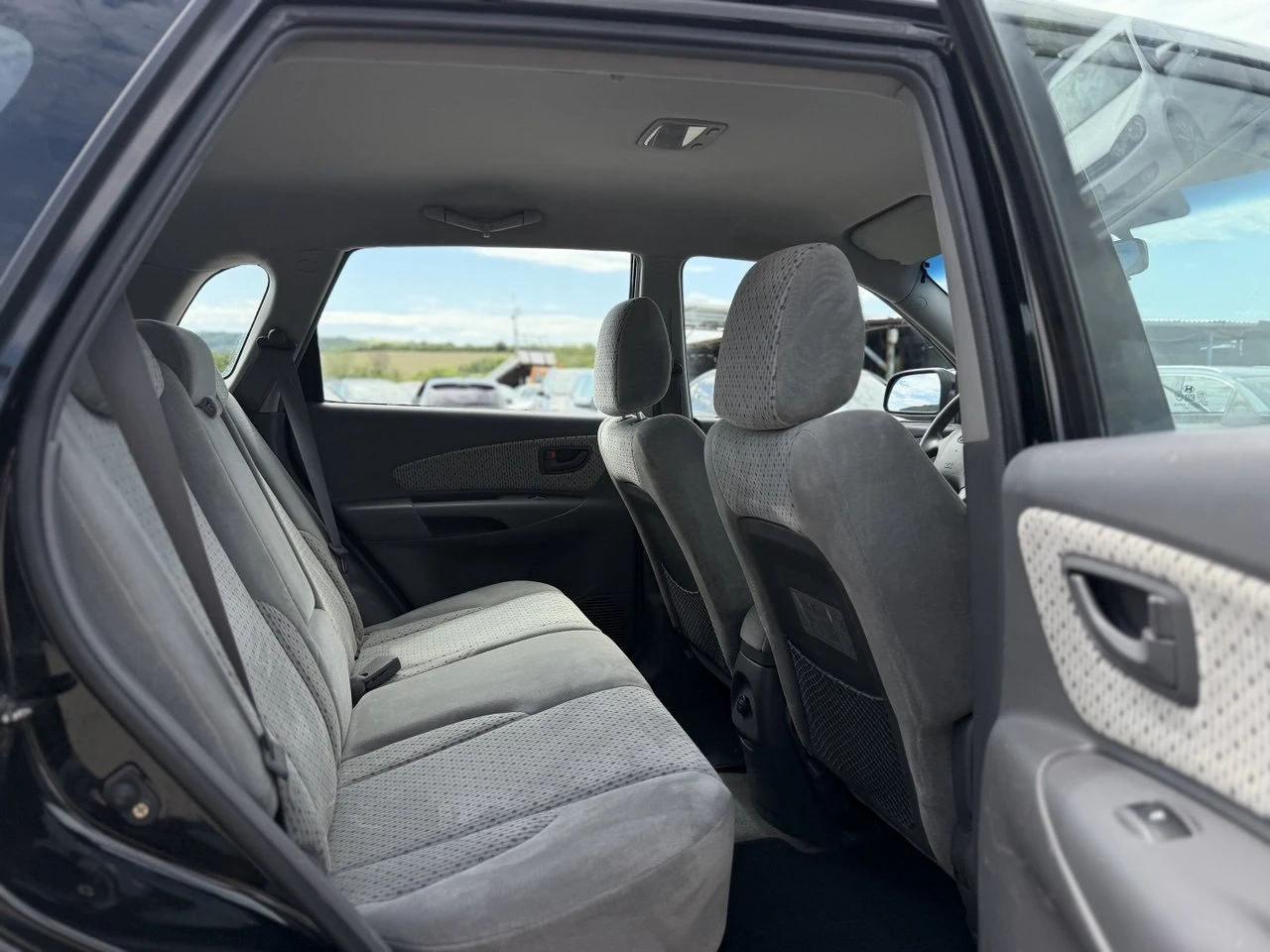 Hyundai Tucson 2.0CRDi 4x4, снимка 12 - Автомобили и джипове - 54731350