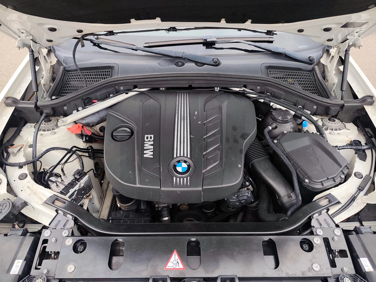 BMW X3 2.0D X-DRAVE КОЖА ПАНОРАМА КСЕНОН, снимка 17 - Автомобили и джипове - 54874560