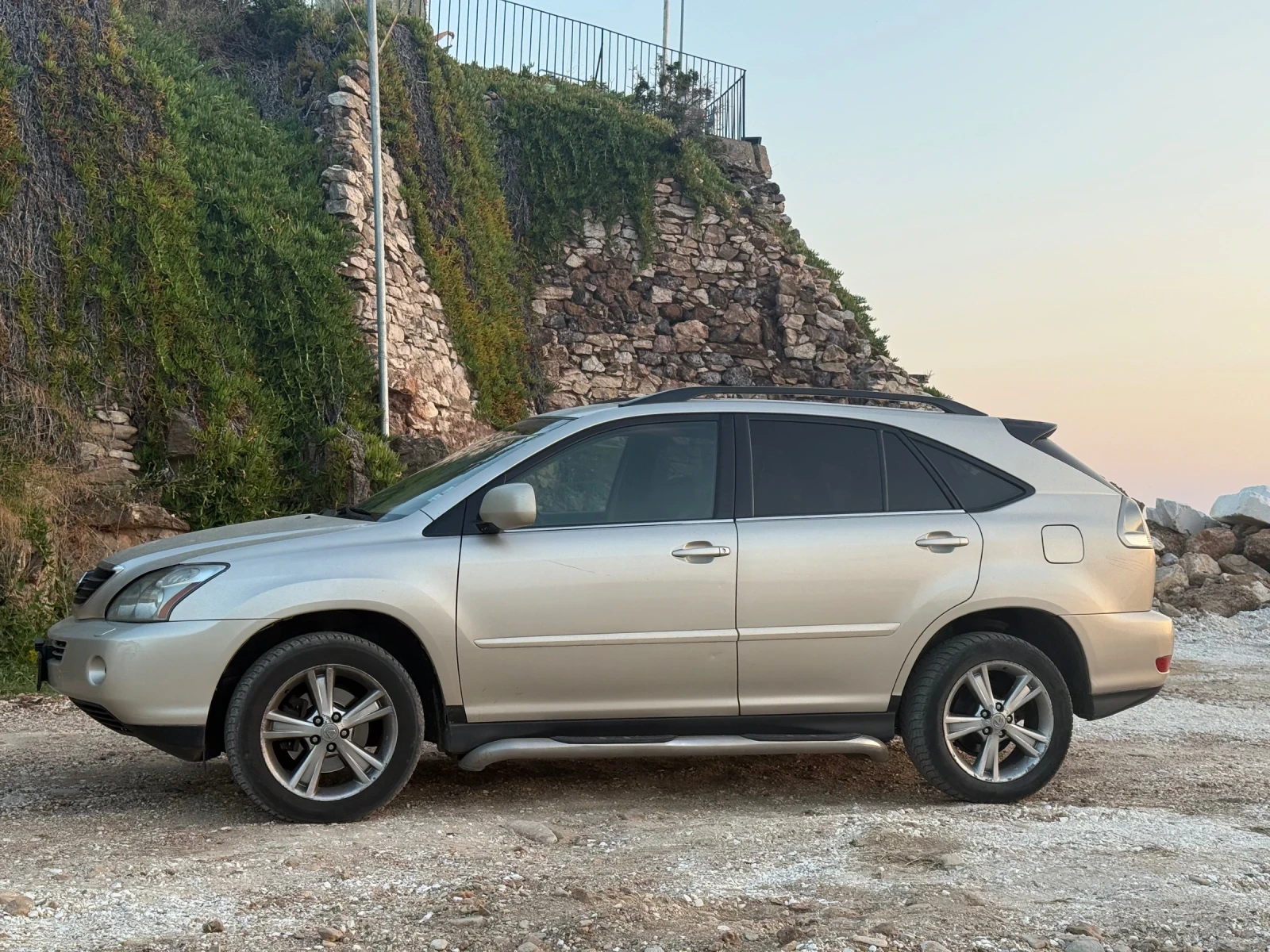 Lexus RX 400h, снимка 3 - Автомобили и джипове - 55674625