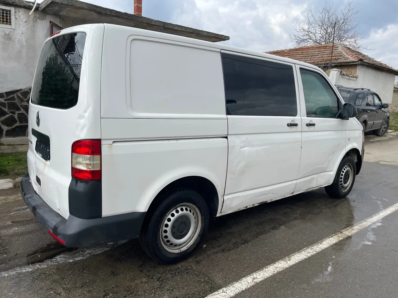 VW T5, снимка 5 - Бусове и автобуси - 49345356