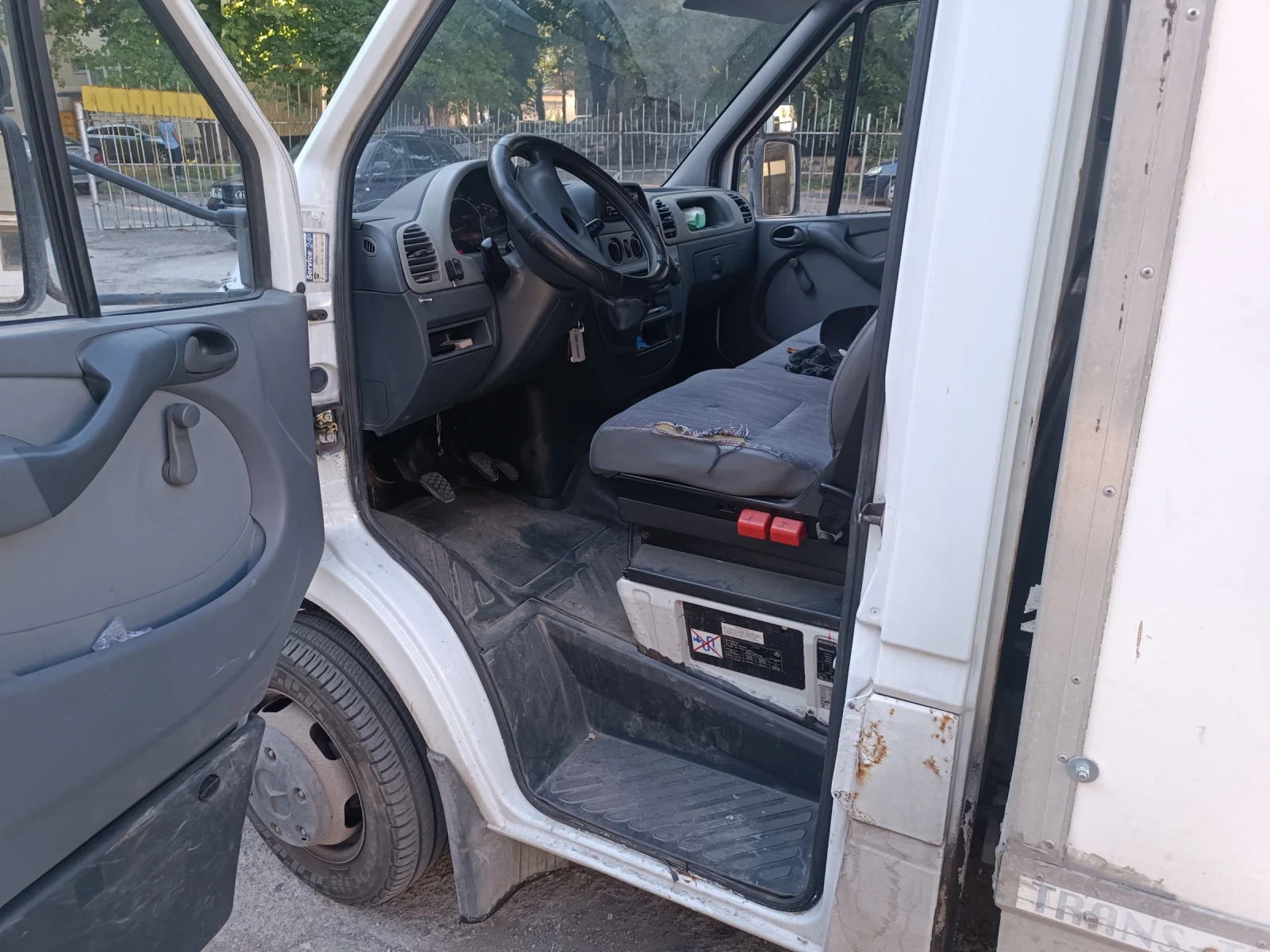 Mercedes-Benz 412 2.2 - изображение 10