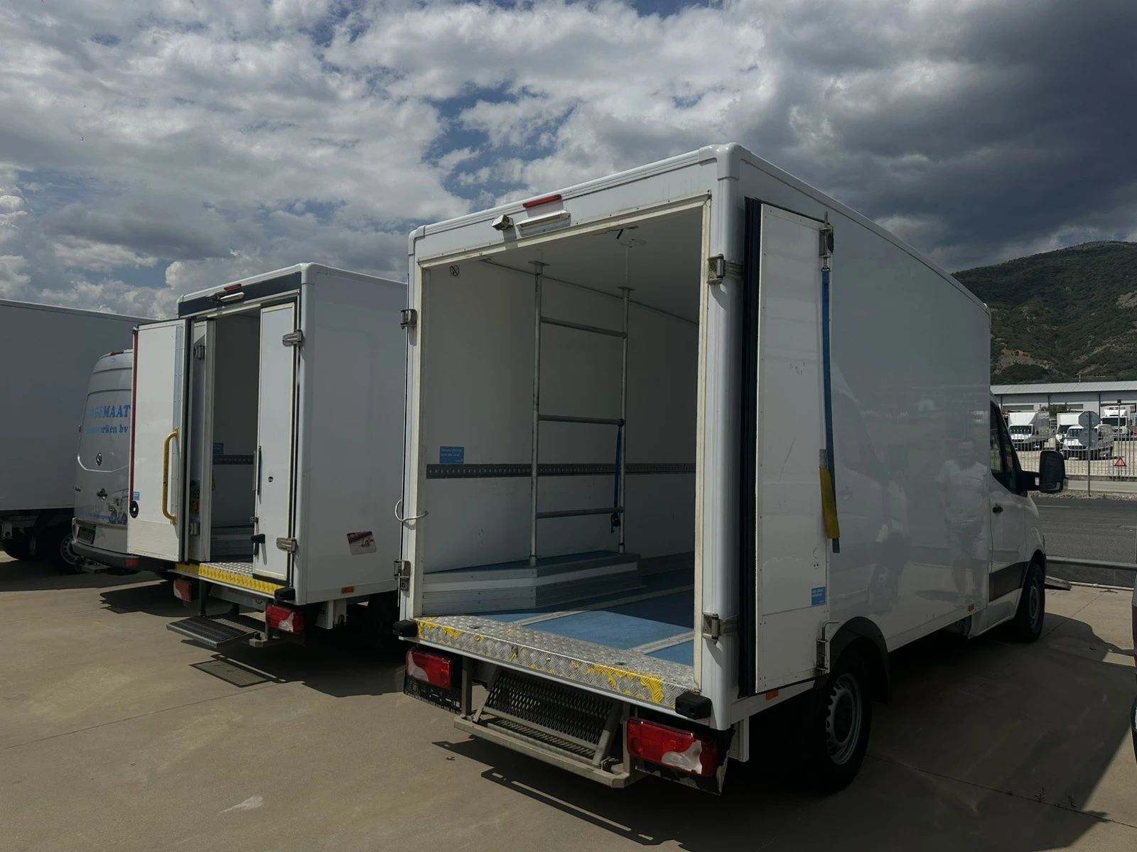 Mercedes-Benz Sprinter Хладилен Фургон 3.60м/Carrier 350 - изображение 4