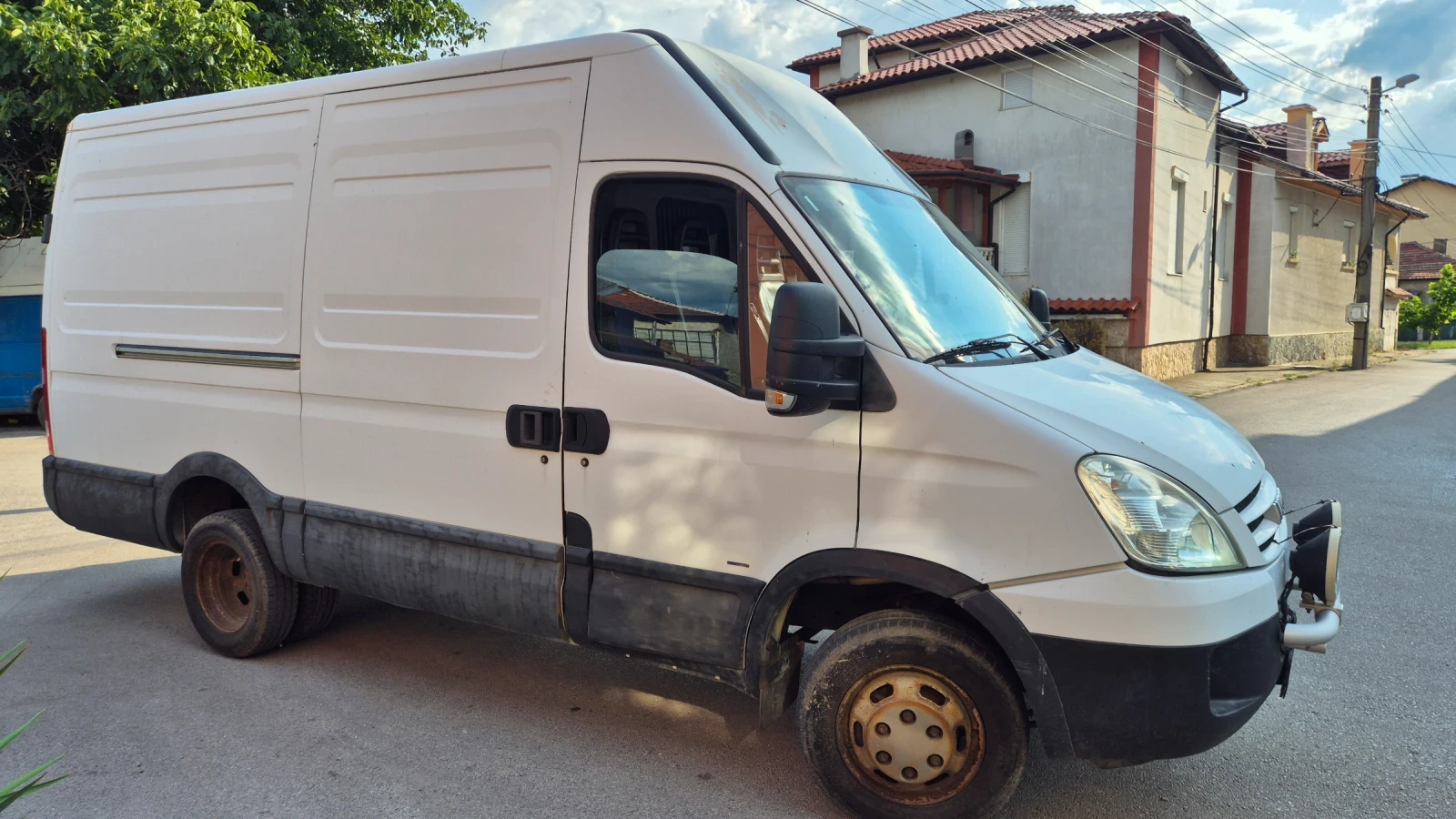 Iveco Daily, снимка 4 - Бусове и автобуси - 54213627