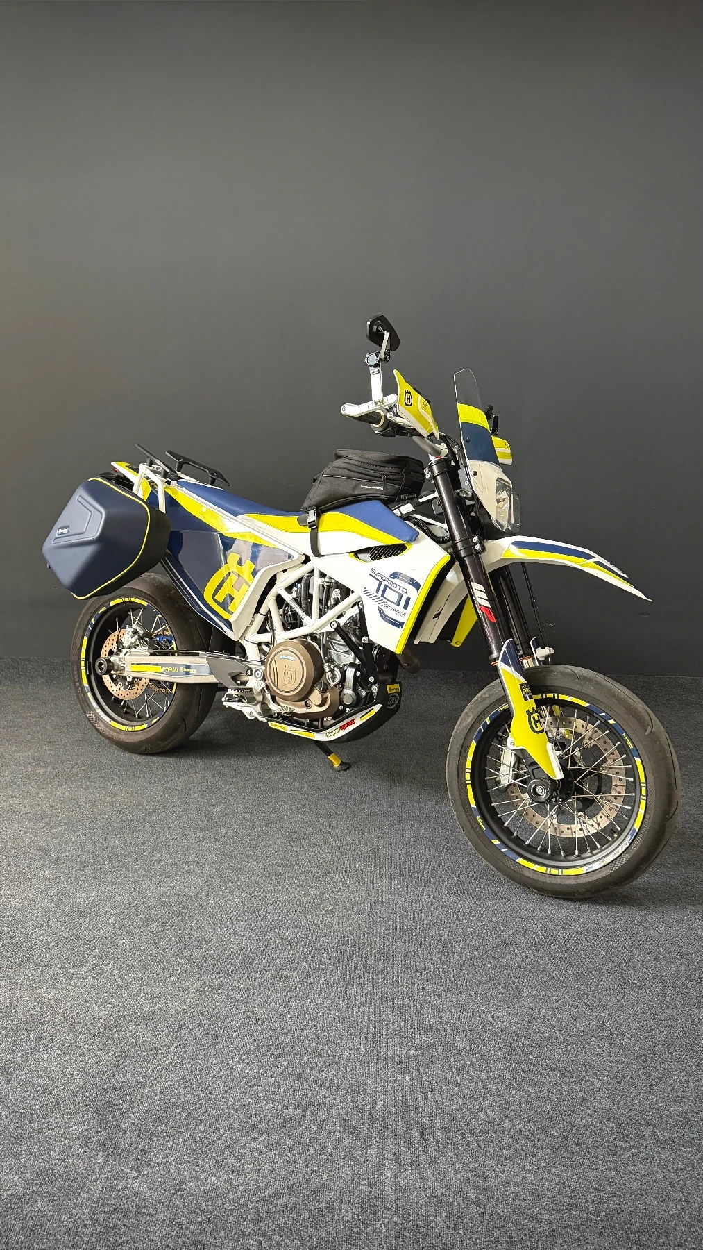 Husqvarna SM Super moto 701 2018г 1, 500км, снимка 8 - Мотоциклети и мототехника - 54813144