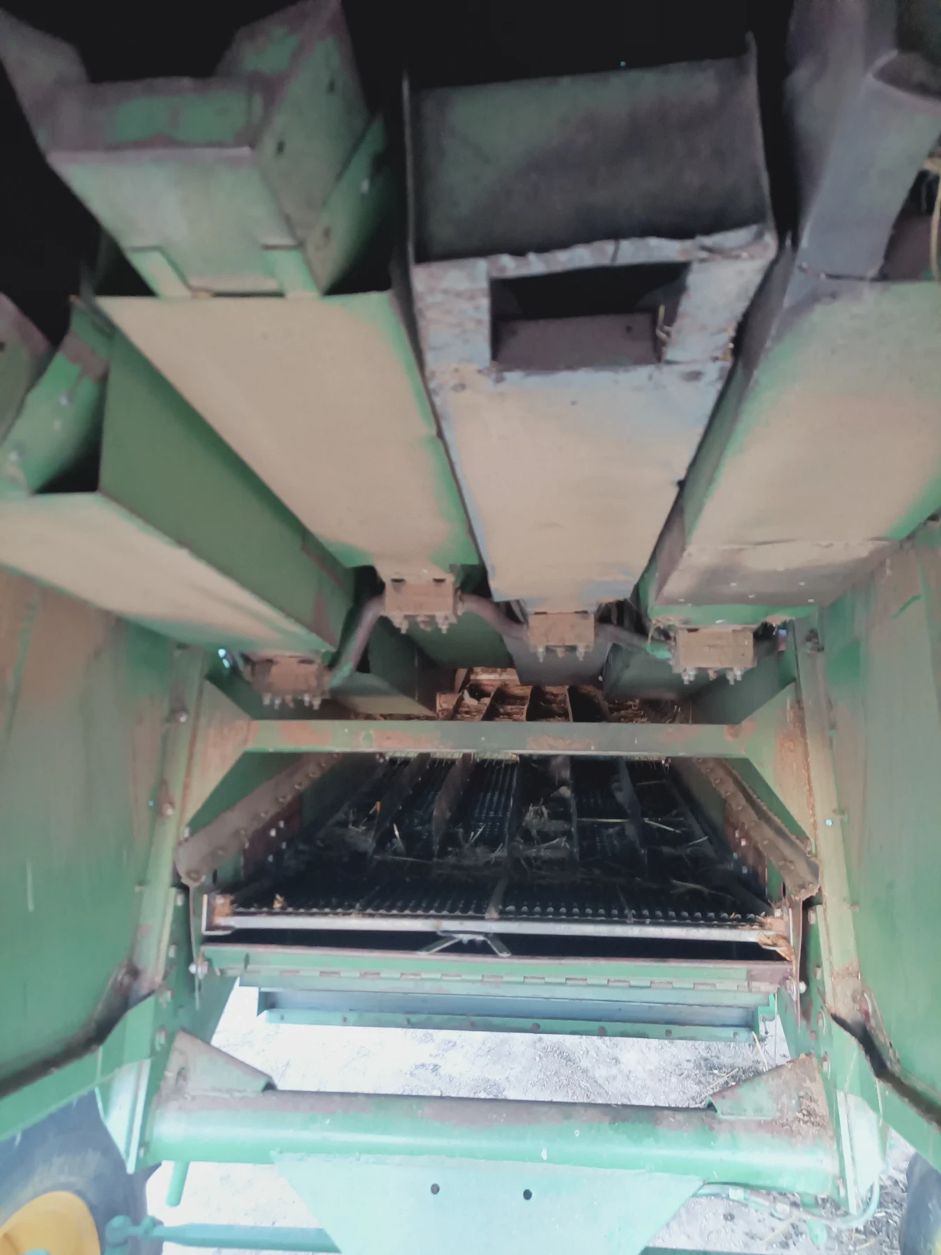 Комбайн John Deere 960, снимка 6 - Селскостопанска техника - 54161404