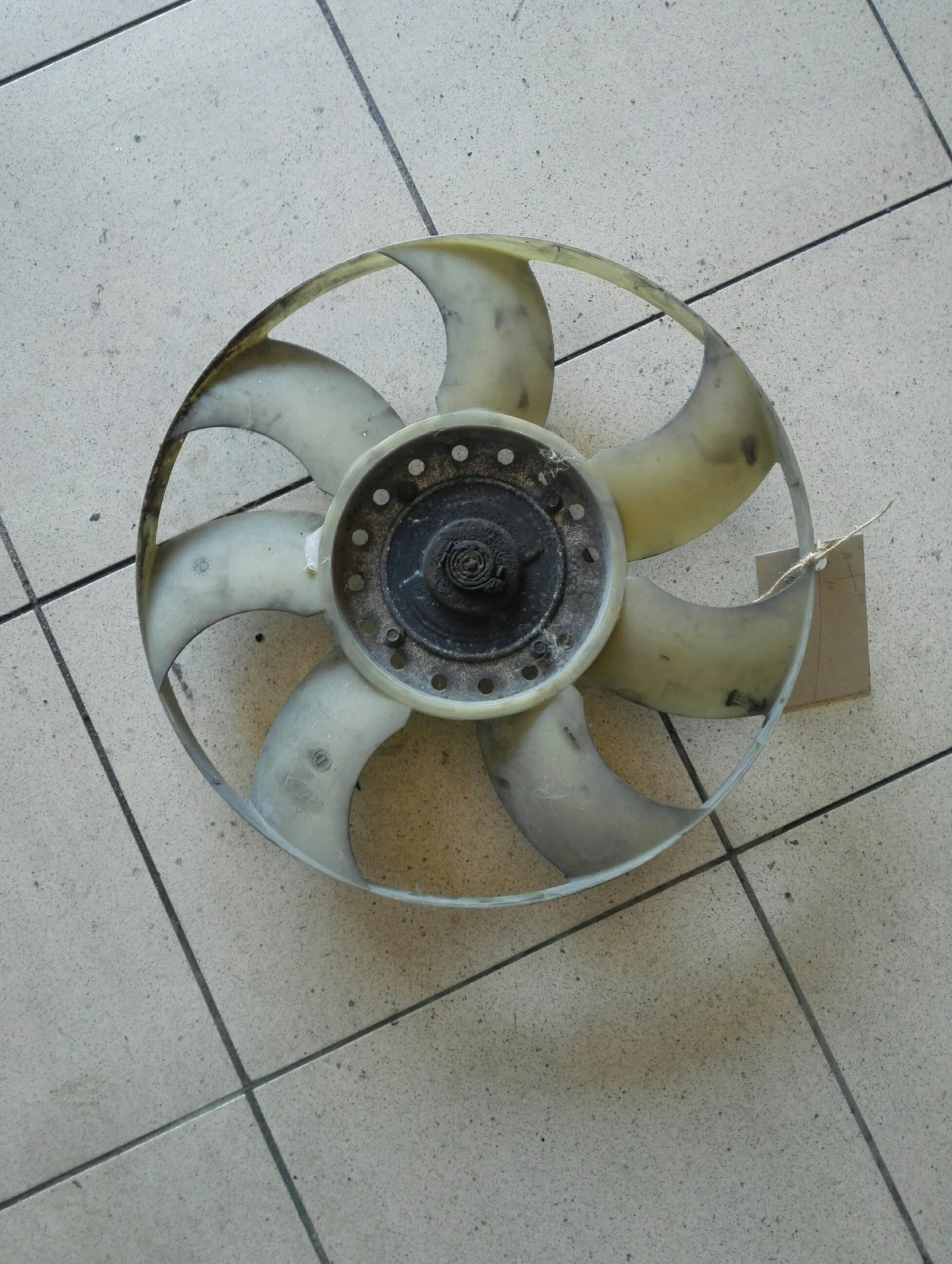 ����� ���� ������� 2.4�� | Mobile.bg � ����������� 1