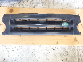 Решетка между фарове Дискавъри 3