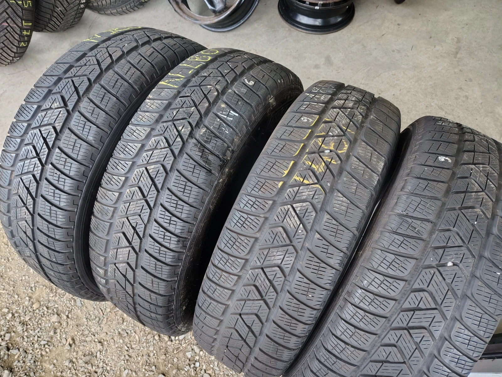 ���� 215/70R16 | Mobile.bg � ����������� 2