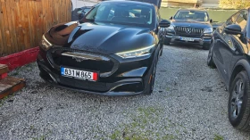 Ford Mustang Mach-E Ford Mustang Mach-E 75kWh   2022 | Батерия 90% , снимка 1