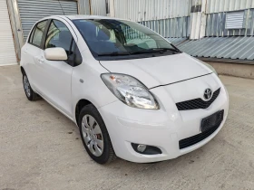 Toyota Yaris 1.0i , снимка 3
