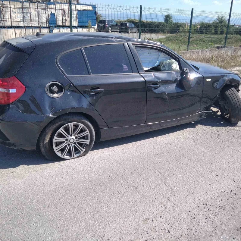 BMW 118 2.0D tip N47D20C, снимка 3 - Автомобили и джипове - 37763252