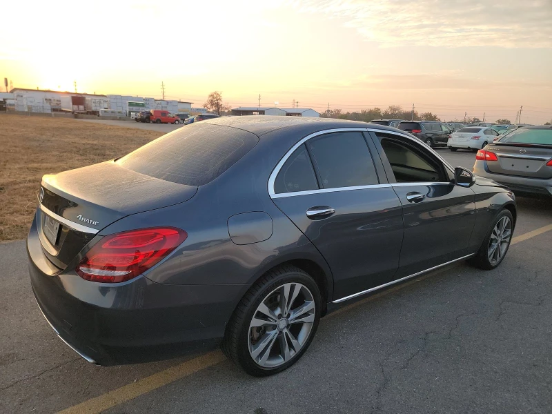 Mercedes-Benz C 300 4MATIC* AMG* BURMESTER* PANO, снимка 4 - Автомобили и джипове - 47884531