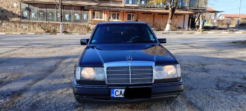 Mercedes-Benz 124, снимка 1 - Автомобили и джипове - 48146371