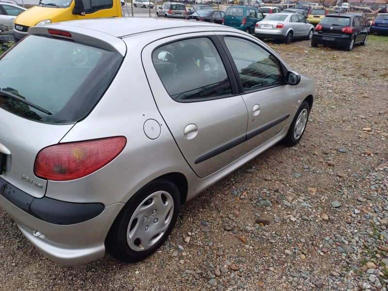 Peugeot 206 1.4HDI, снимка 3 - Автомобили и джипове - 48198135