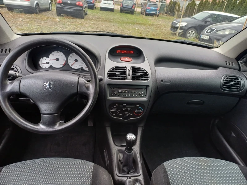 Peugeot 206 1.4HDI, снимка 5 - Автомобили и джипове - 48198135