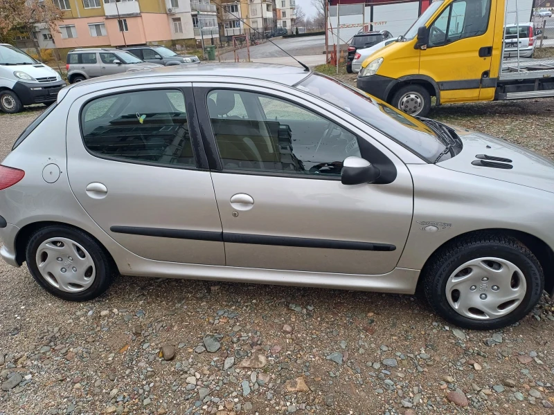 Peugeot 206 1.4HDI, снимка 4 - Автомобили и джипове - 48198135