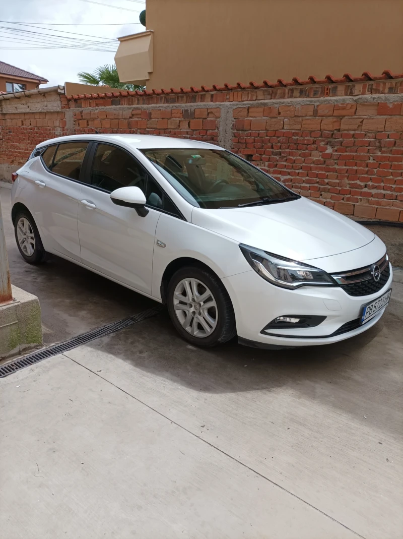 Opel Astra, снимка 1 - Автомобили и джипове - 48312291