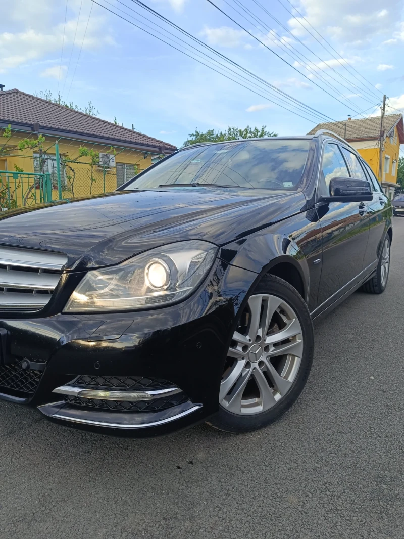 Mercedes-Benz C 220, снимка 1 - Автомобили и джипове - 48664318