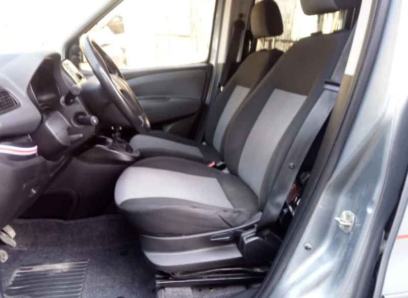 Fiat Doblo 2.0 Multidjet 135hp, снимка 9 - Автомобили и джипове - 51625954