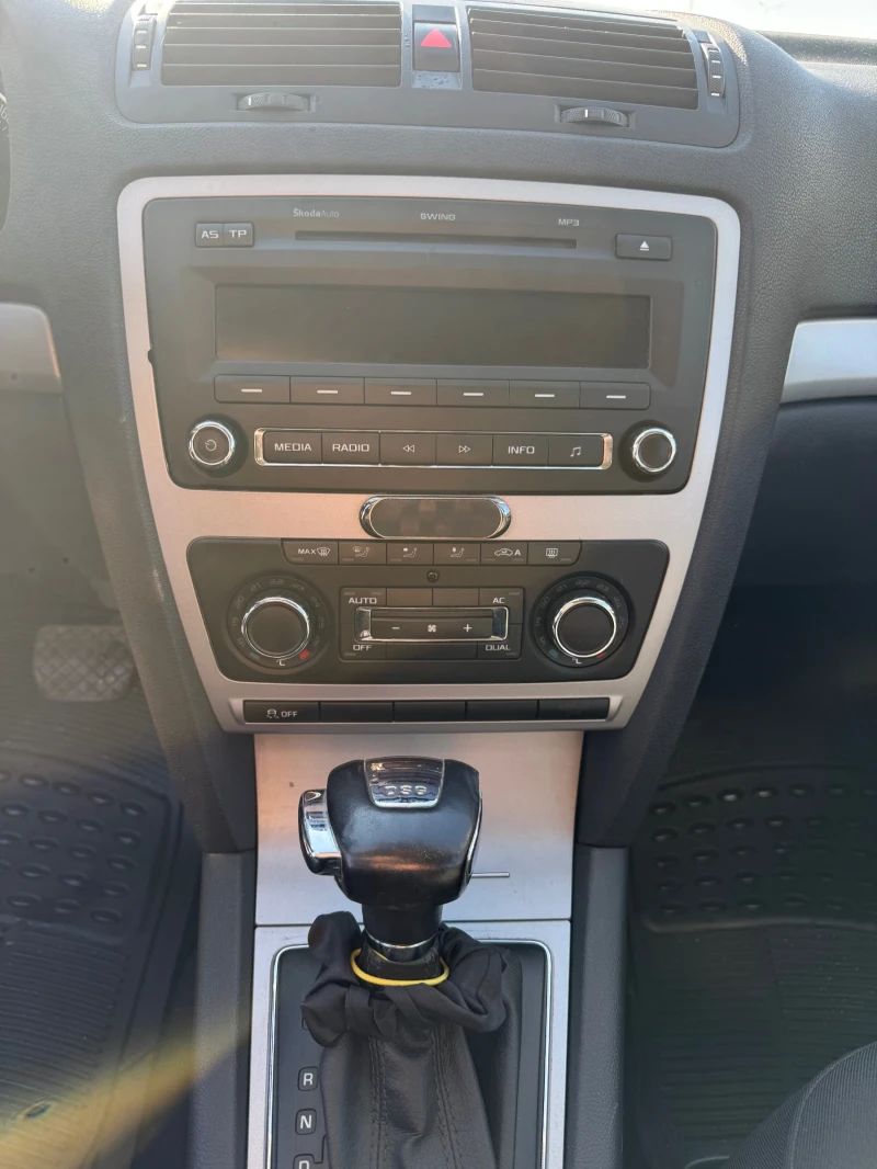 Skoda Octavia Octavia 2 Facelift /// Diesel /// DSG, снимка 13 - Автомобили и джипове - 52421989