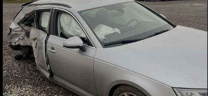 Audi A4 2.0D s tronik, снимка 2 - Автомобили и джипове - 52927240