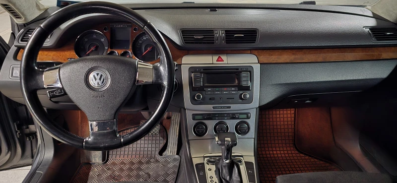 VW Passat B6 (Type 3C), снимка 9 - Автомобили и джипове - 52971996