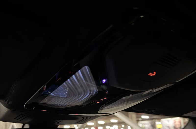 BMW 330 xDrive, M-Sport, Laser, Head-up, снимка 11 - Автомобили и джипове - 53091296