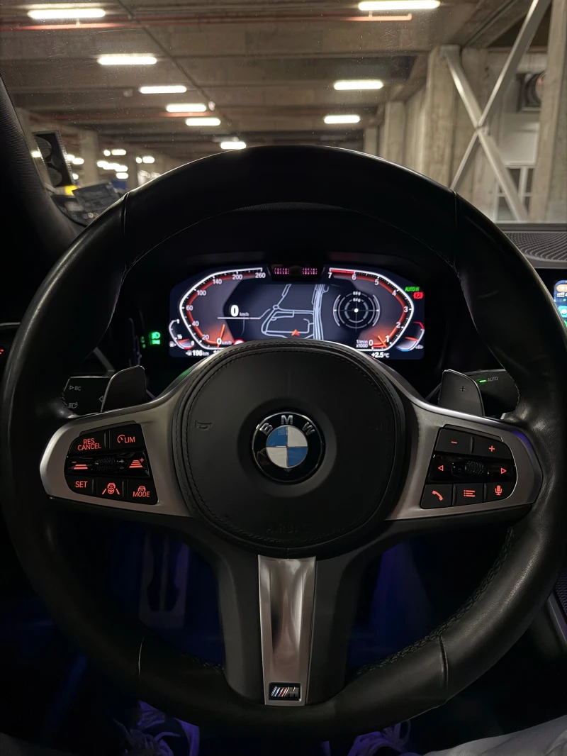 BMW 330 xDrive, M-Sport, Laser, Head-up, снимка 9 - Автомобили и джипове - 53091296