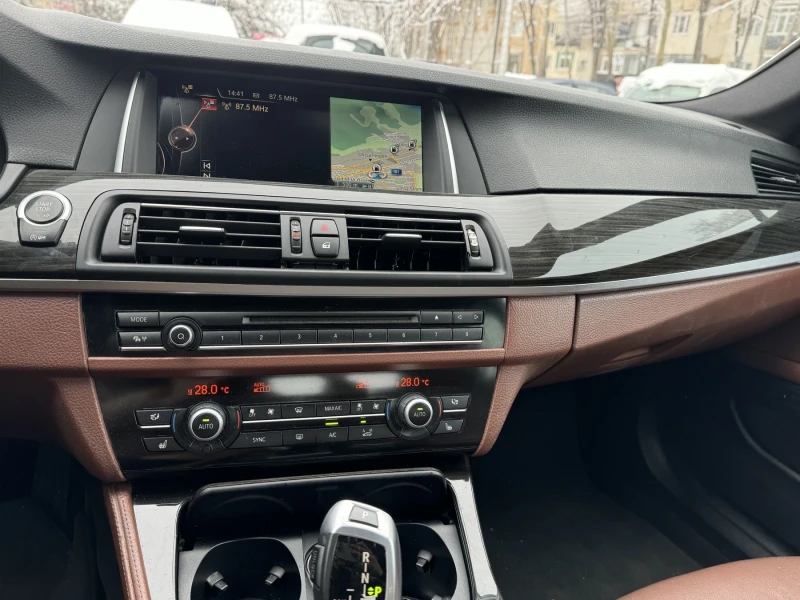 BMW 530 xd face Led, снимка 8 - Автомобили и джипове - 53344510