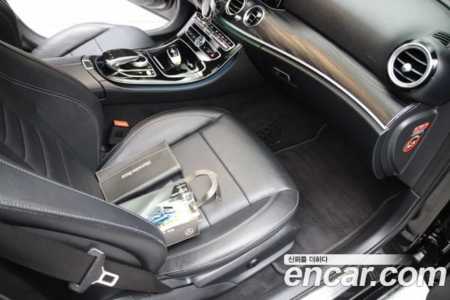 Mercedes-Benz E 200 | TOP SERVICE 87 K KM, снимка 14 - Автомобили и джипове - 56013772