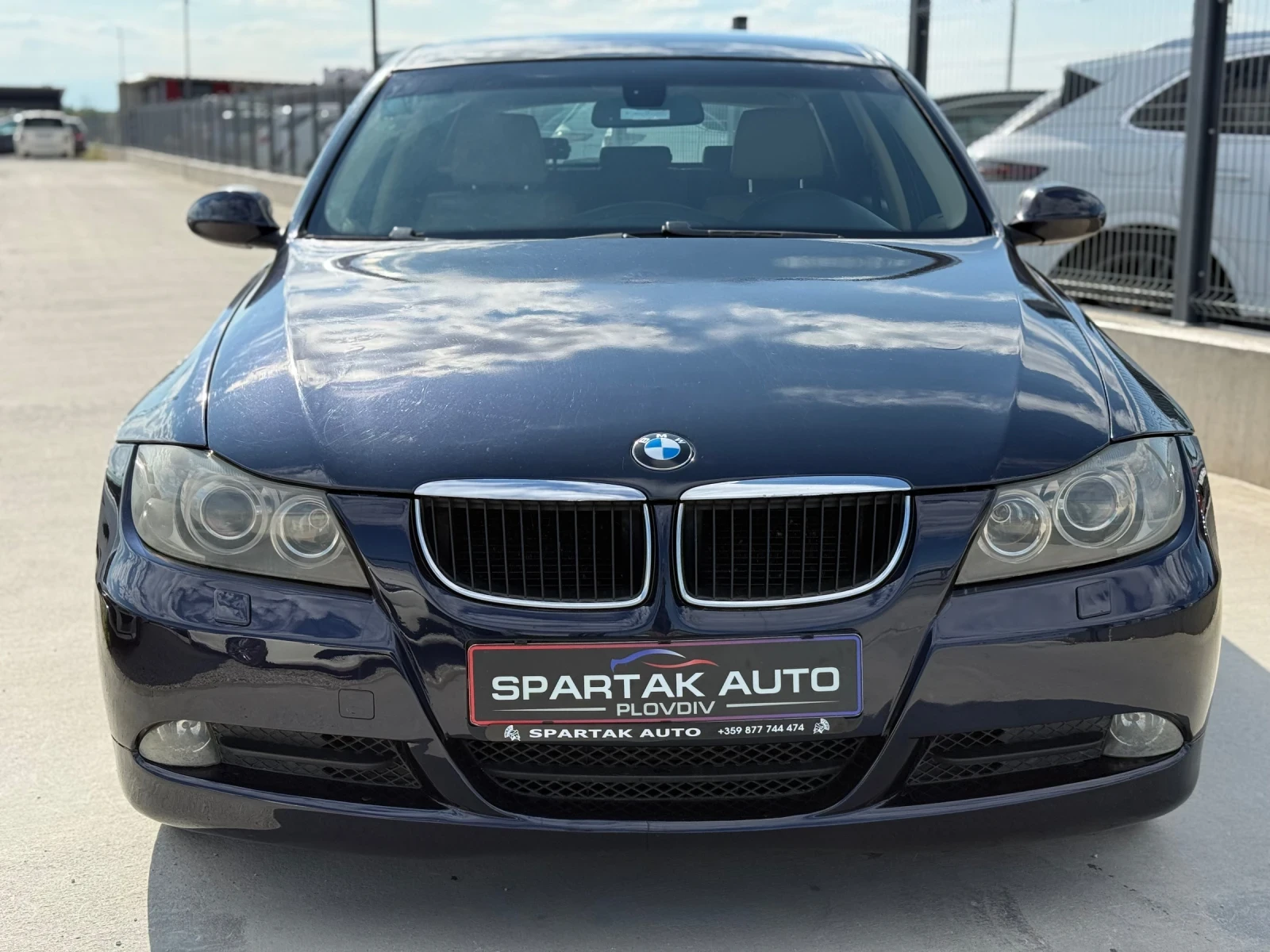 BMW 320 D* 2007г* АВТОМАТИК* КОЖА* РЕГИСТРИРАН*  - изображение 2