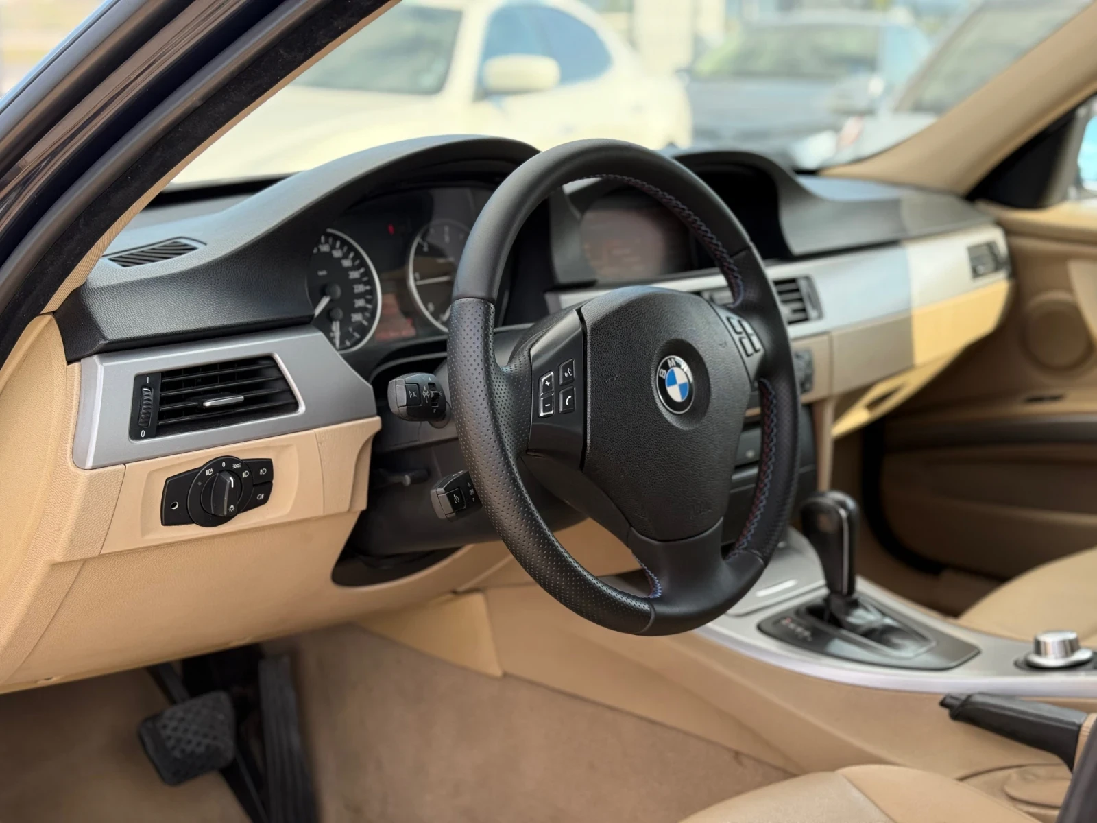 BMW 320 D* 2007г* АВТОМАТИК* КОЖА* РЕГИСТРИРАН*  - изображение 7