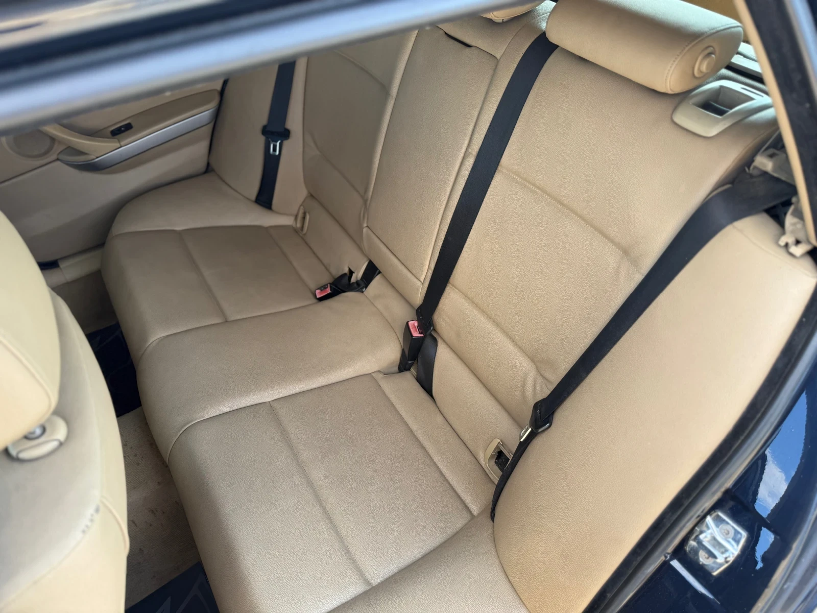 BMW 320 D* 2007г* АВТОМАТИК* КОЖА* РЕГИСТРИРАН*  - изображение 9