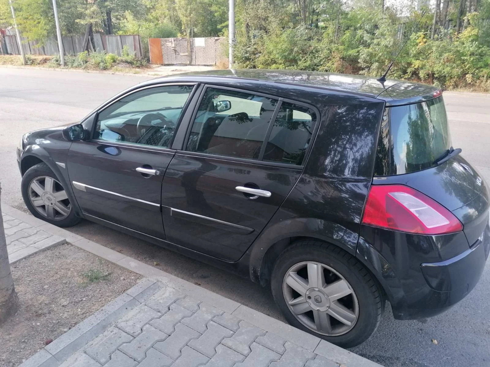 Renault Megane 1.6 - изображение 7