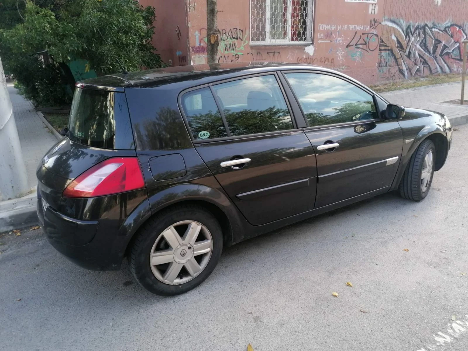 Renault Megane 1.6 - изображение 6