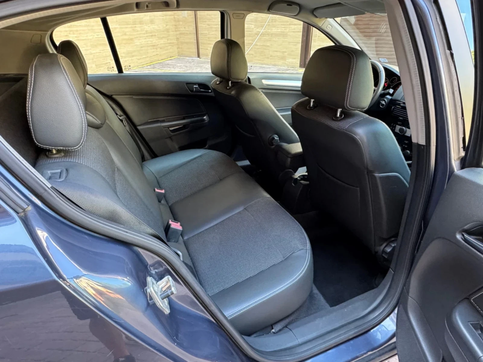 Opel Astra 1.6 АВТОМАТ/ГАЗОВ ИНЖЕКЦИОН | Mobile.bg — изображение 11