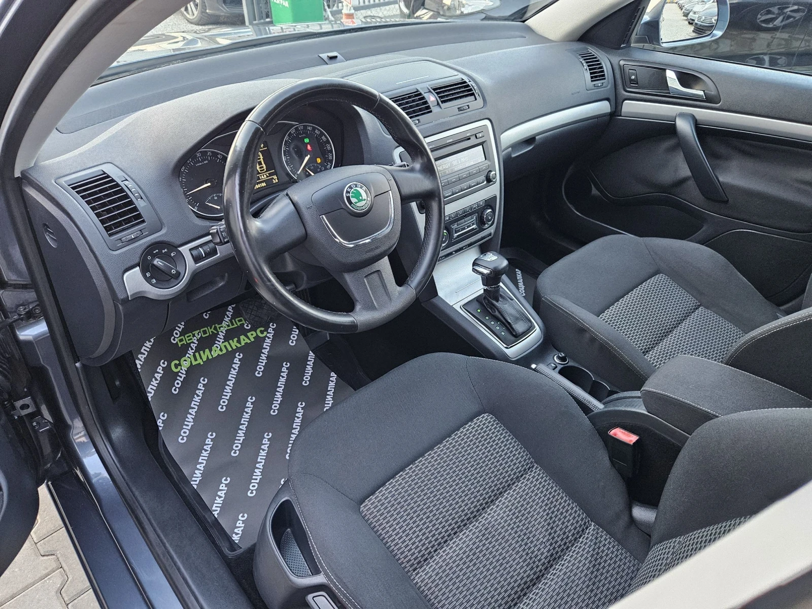 Skoda Octavia 4x4 DSG - изображение 8