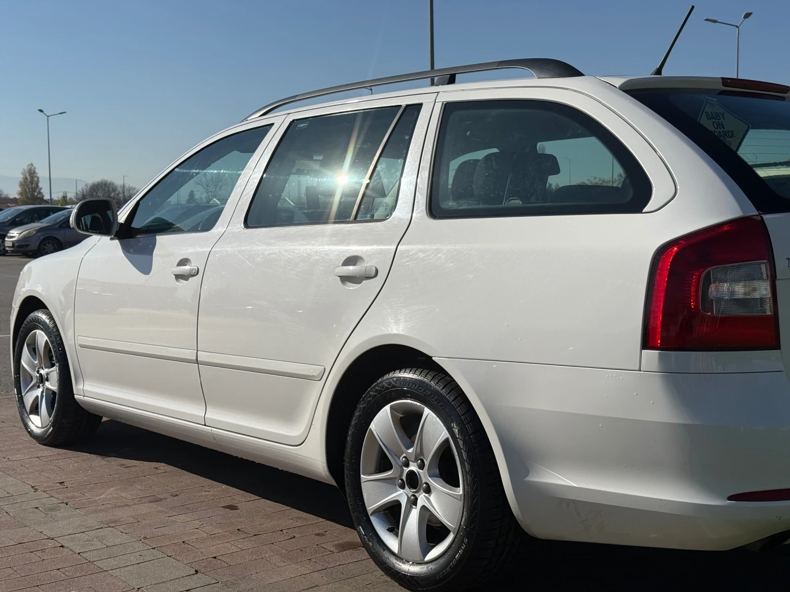 Skoda Octavia Octavia 2 Facelift /// Diesel /// DSG - изображение 5