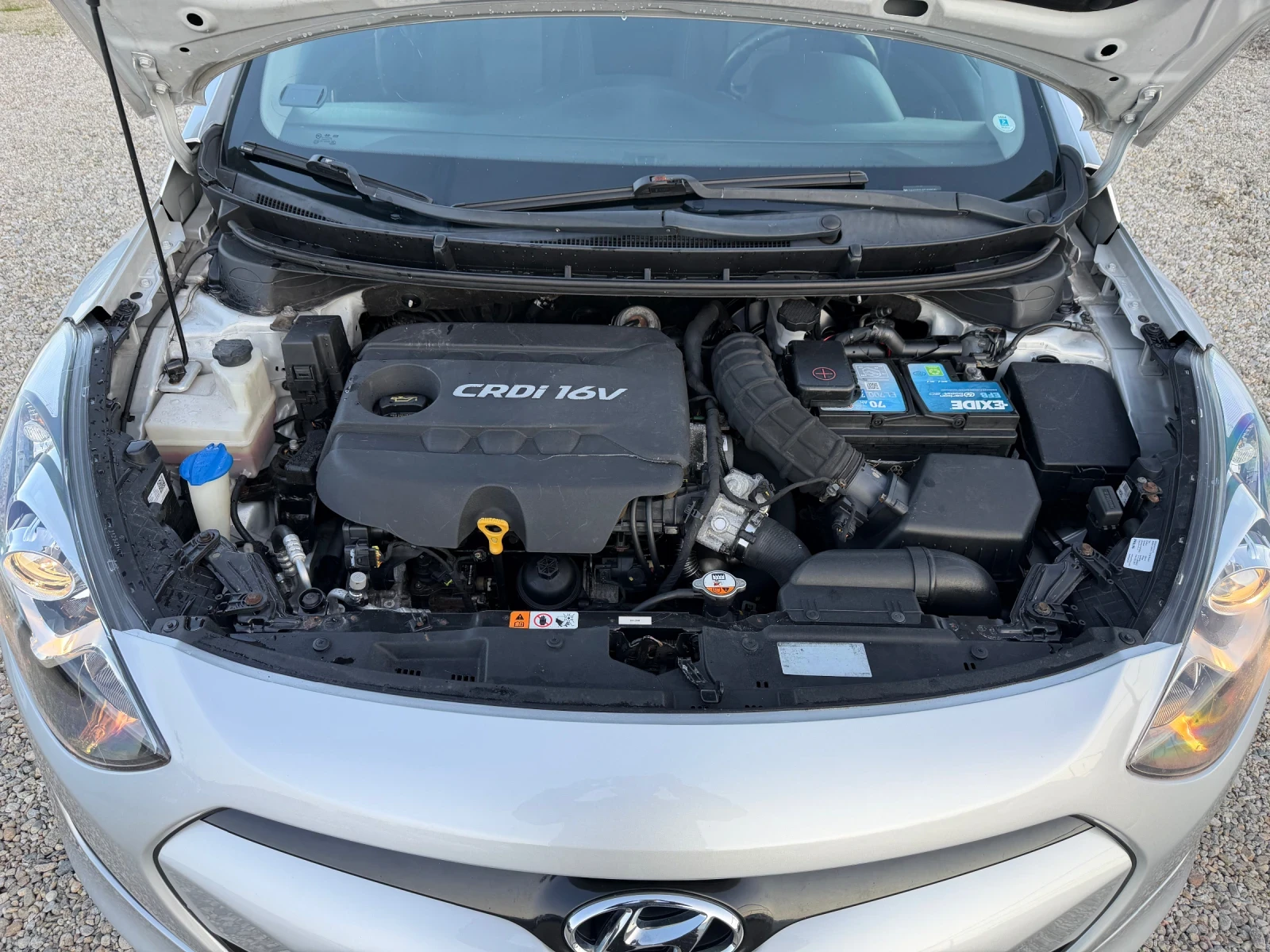 Hyundai I30 1.6d/110hp/NAVI/Full service/ | Mobile.bg � ����������� 12