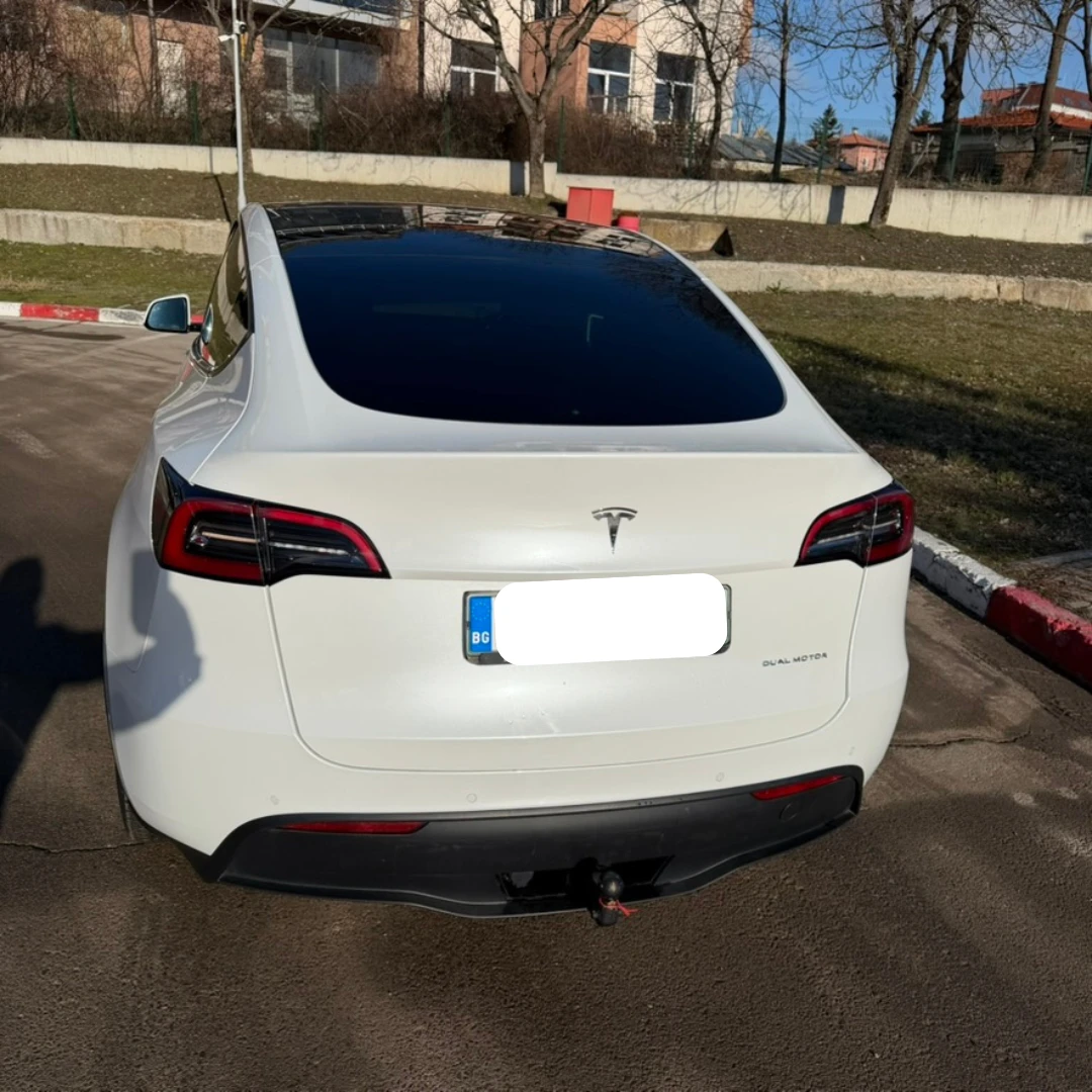 Tesla Model Y 4x4 LR/Dual Motor + Теглич + Каско + аксесоари - изображение 6
