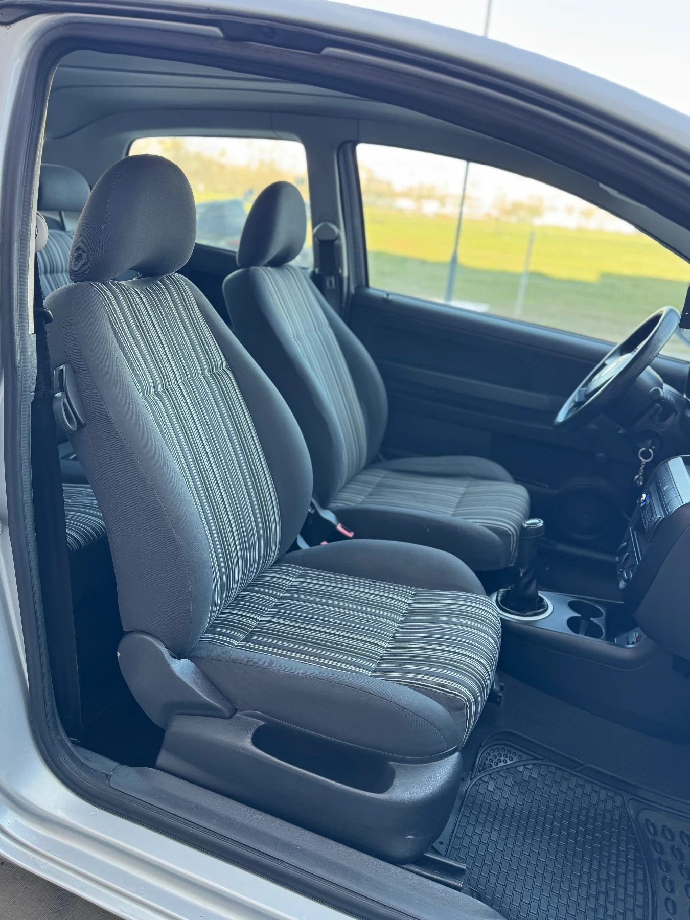 VW Fox 1.2i 116000км., снимка 8 - Автомобили и джипове - 53765626