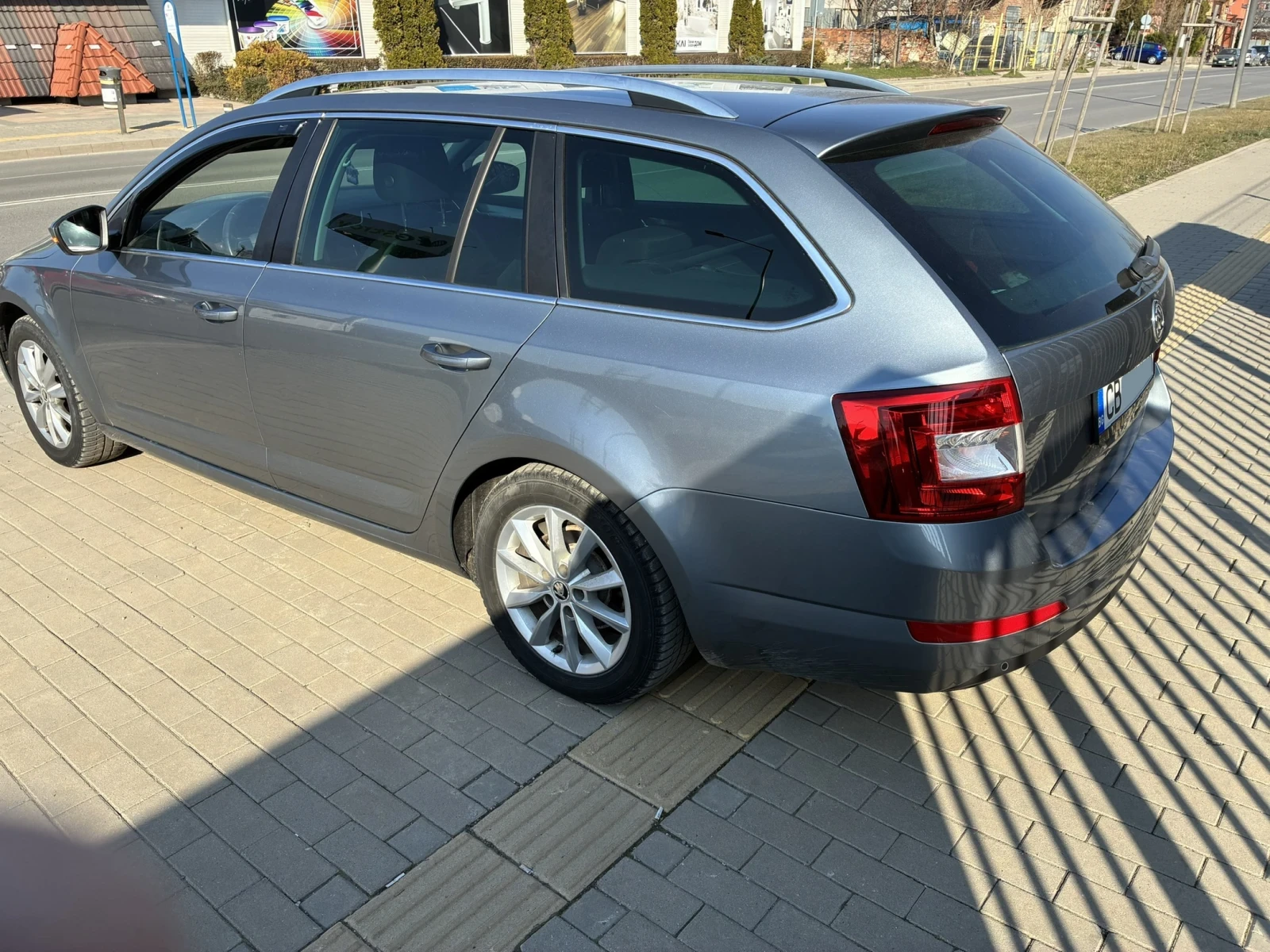 Skoda Octavia 1.8 TSI 180�.c / ����� ��. ����� | Mobile.bg � ����������� 3