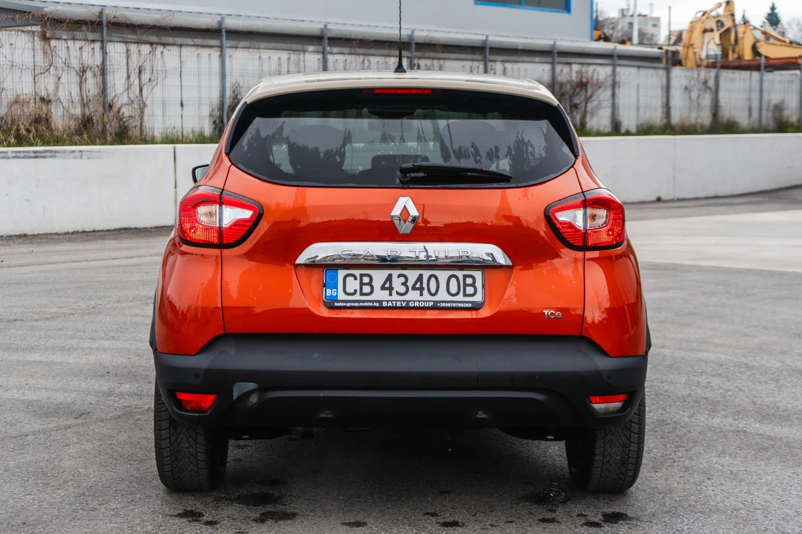 Renault Captur 1.2 TCe ШВЕЙЦАРИЯ АВТОМАТИК 113000км., снимка 5 - Автомобили и джипове - 54073402