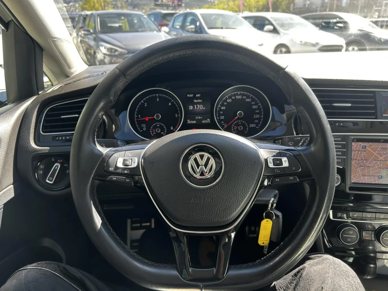 VW Golf 2.0 TDI ALLSTAR, снимка 15 - Автомобили и джипове - 54320167