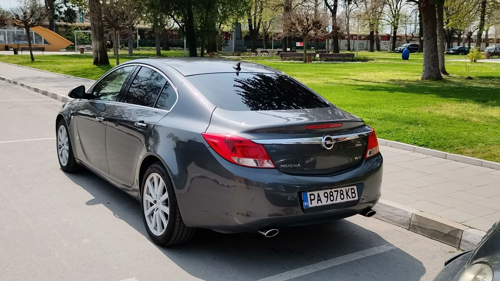 Opel Insignia Cosmo 2.8 v6 turbo, снимка 12 - Автомобили и джипове - 54483895