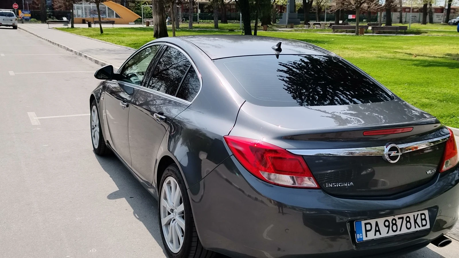 Opel Insignia Cosmo 2.8 v6 turbo, снимка 11 - Автомобили и джипове - 54483895
