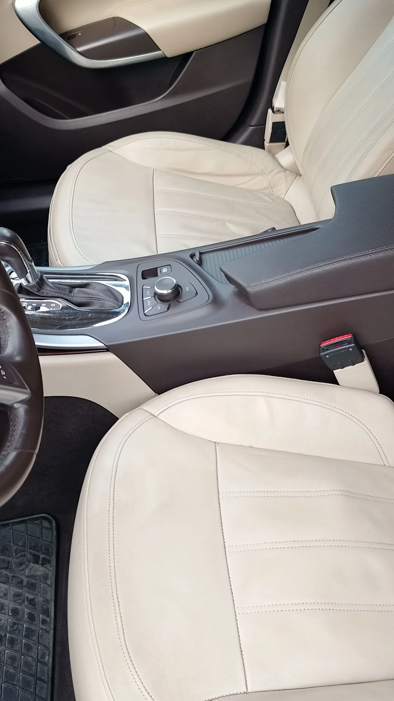 Opel Insignia Cosmo 2.8 v6 turbo, снимка 16 - Автомобили и джипове - 54483895