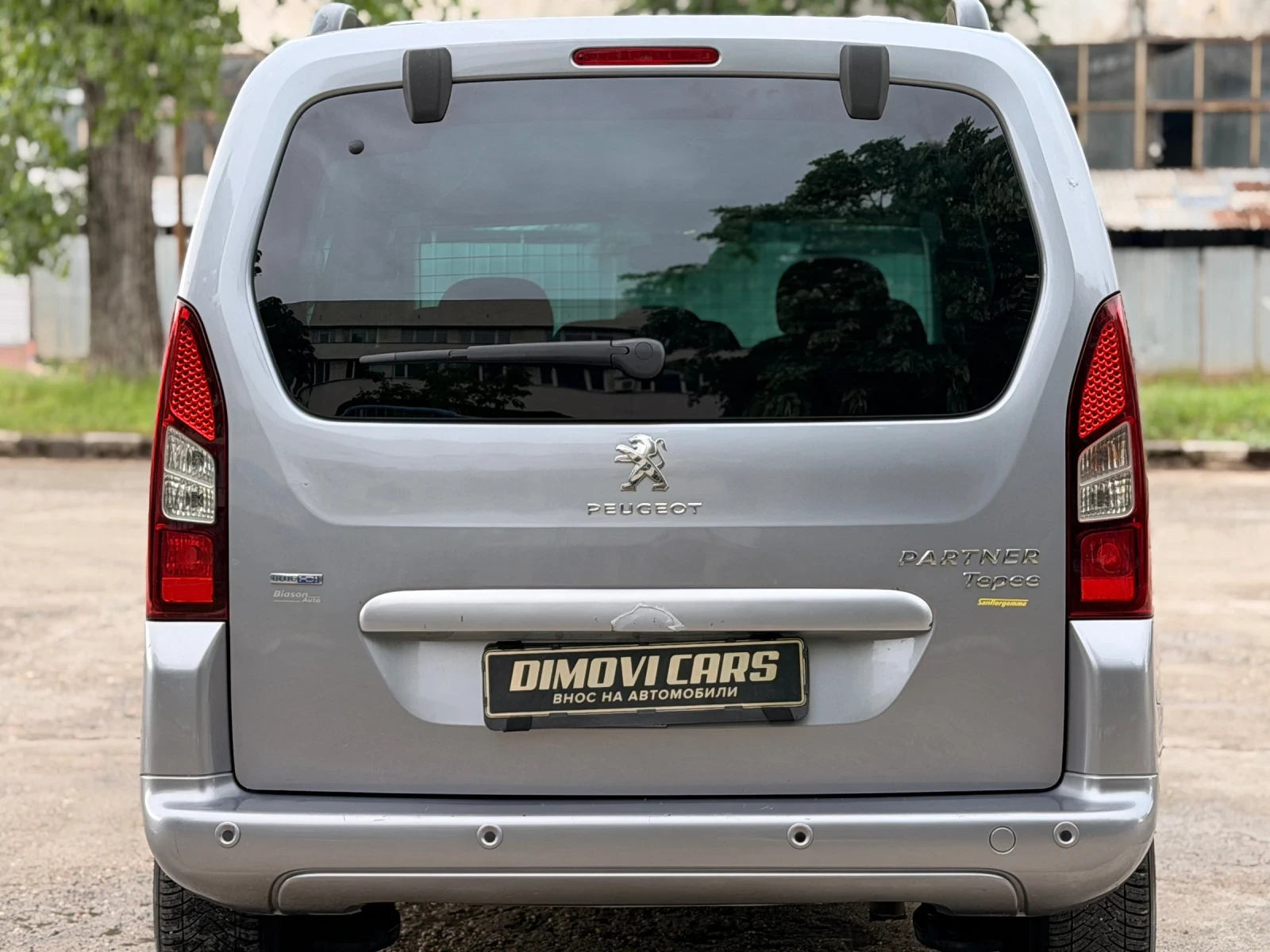 Peugeot Partner 1.6eHDI/ИТАЛИЯ, снимка 4 - Автомобили и джипове - 54646010