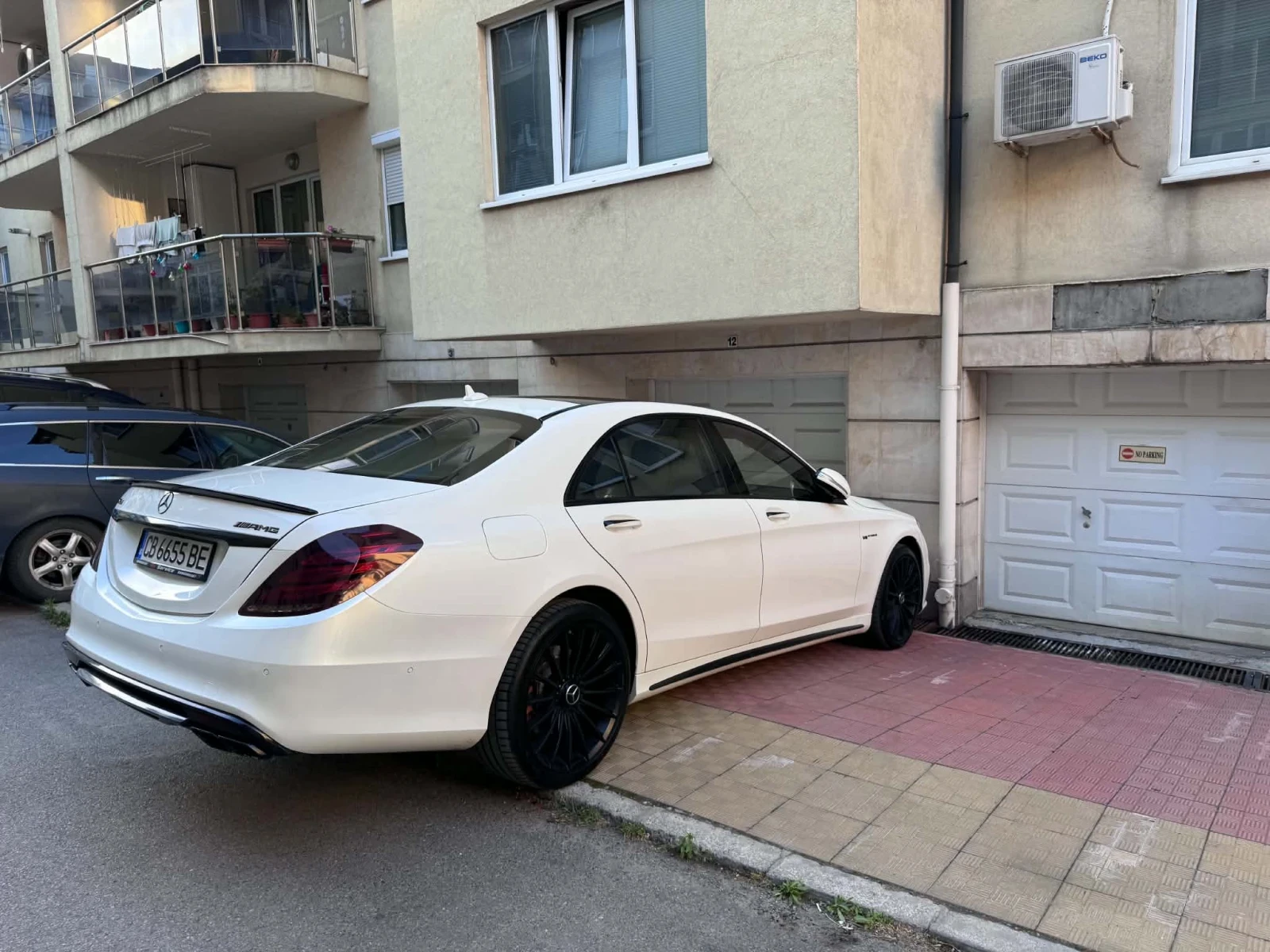 Mercedes-Benz S 550  AMG пакет, AMG карбонов волан, Може и Лизинг, снимка 5 - Автомобили и джипове - 54914455