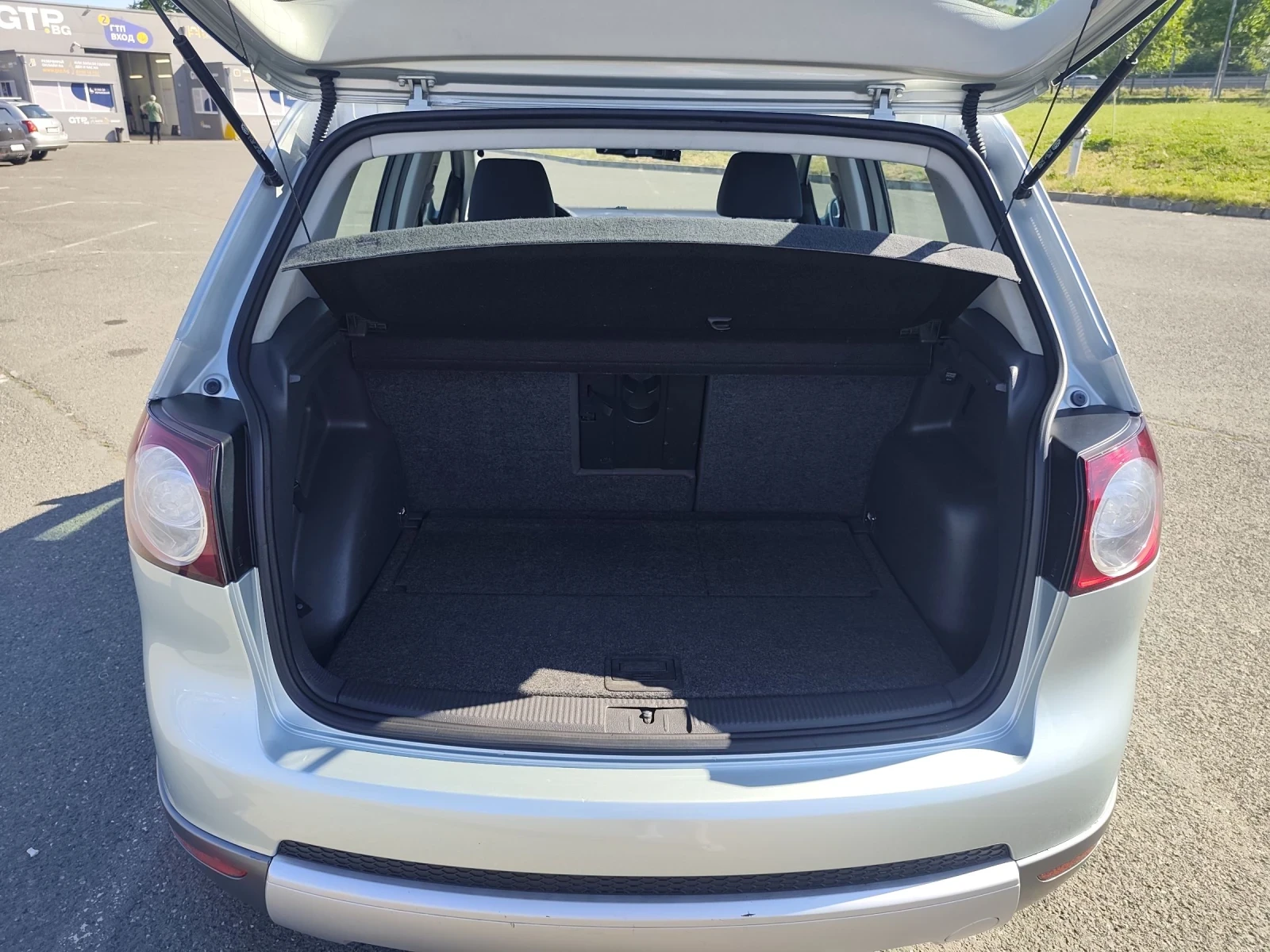 VW Golf Plus, снимка 11 - Автомобили и джипове - 54991775